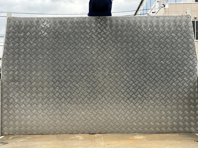 中古 【627万円】三菱ふそう クレーン・セルフ 2トン(小型) R1年 TPG-FEB80の内装