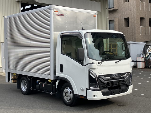 中古 【627万円】いすゞ バン 2トン(小型) R6年 2RG-NLR88ANの外装