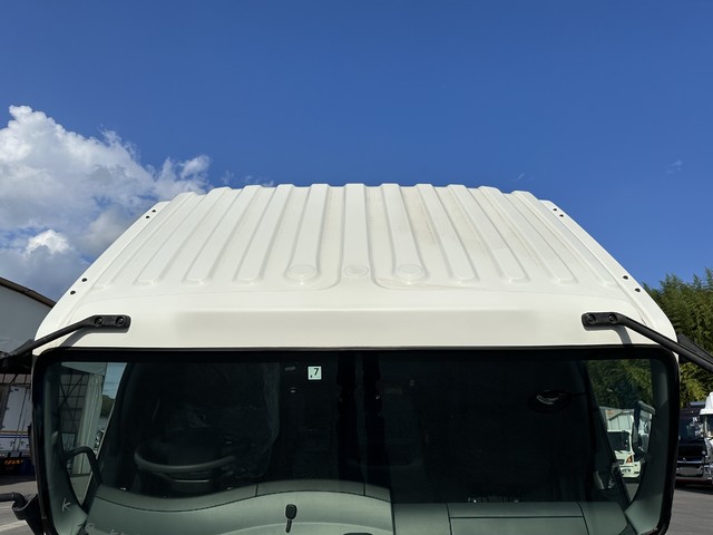 中古 【902万円】日産UD ウイング 4トン(中型) R4年 2PG-BRR90T2の外装