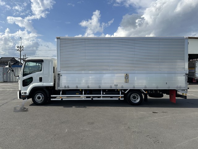 中古 【902万円】日産UD ウイング 4トン(中型) R4年 2PG-BRR90T2の外装