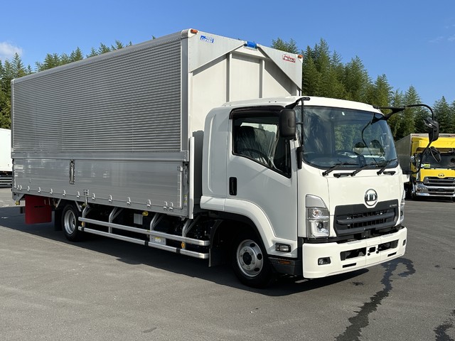 中古 【902万円】日産UD ウイング 4トン(中型) R4年 2PG-BRR90T2の外装