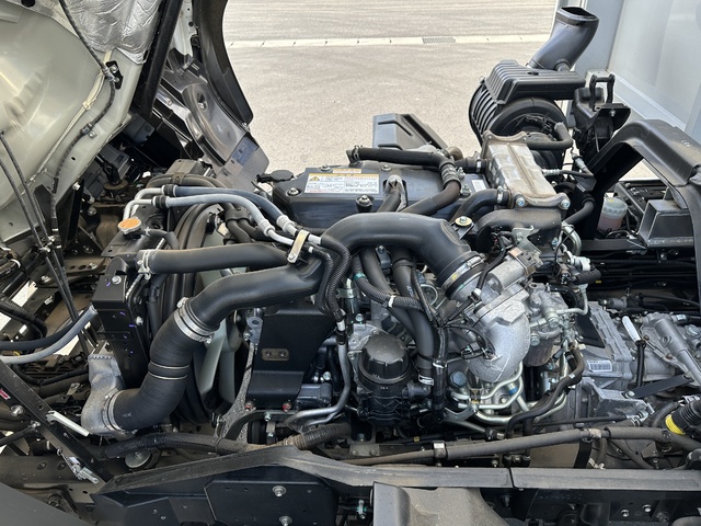 中古 【902万円】日産UD ウイング 4トン(中型) R4年 2PG-BRR90T2の部品