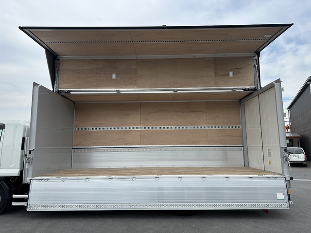 中古 【990万円】いすゞ ウイング 4トン(中型) R5年 2RG-FRR90T2の外装