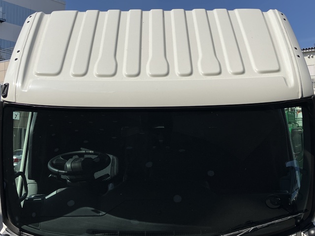 中古 【770万円】日野 ウイング 2トン(小型) R6年 2KG-XZU722Mの外装