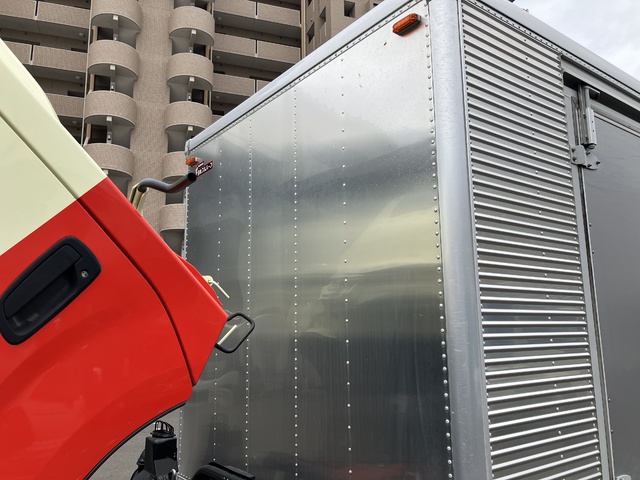 中古 【539万円】日野 バン 2トン(小型) R4年 2RG-XZU710Mの外装