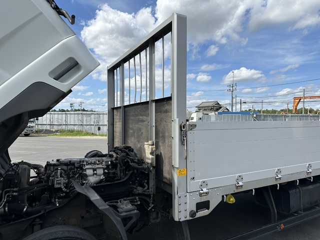 中古 【330万円】三菱ふそう 平ボディー 4トン(中型) H28年 TKG-FK61Fの外装