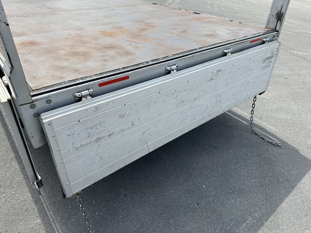 中古 【330万円】三菱ふそう 平ボディー 4トン(中型) H28年 TKG-FK61Fの内装