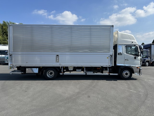 中古 【1,298万円】日野 ウイング 4トン(中型) R6年 2PG-FD2ABGの外装