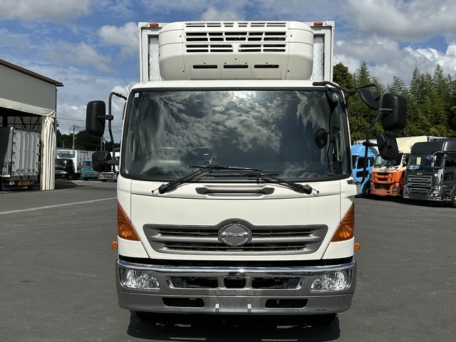 中古 【1,067万円】日野 冷凍ウイング 増トン H29年 QKG-FE7JMAAの外装