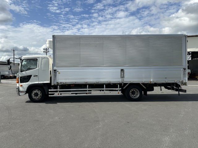 中古 【1,067万円】日野 冷凍ウイング 増トン H29年 QKG-FE7JMAAの外装