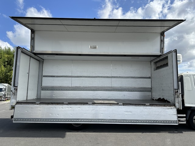 中古 【1,067万円】日野 冷凍ウイング 増トン H29年 QKG-FE7JMAAの外装