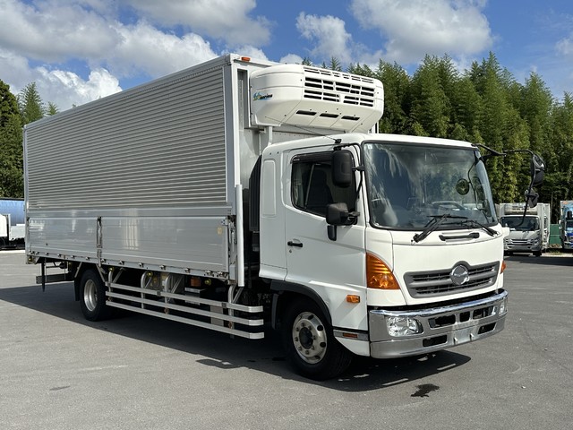 中古 【1,067万円】日野 冷凍ウイング 増トン H29年 QKG-FE7JMAAの外装