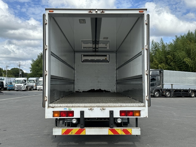 中古 【1,067万円】日野 冷凍ウイング 増トン H29年 QKG-FE7JMAAの内装