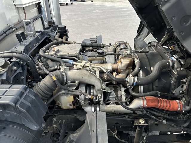 中古 【1,067万円】日野 冷凍ウイング 増トン H29年 QKG-FE7JMAAの部品