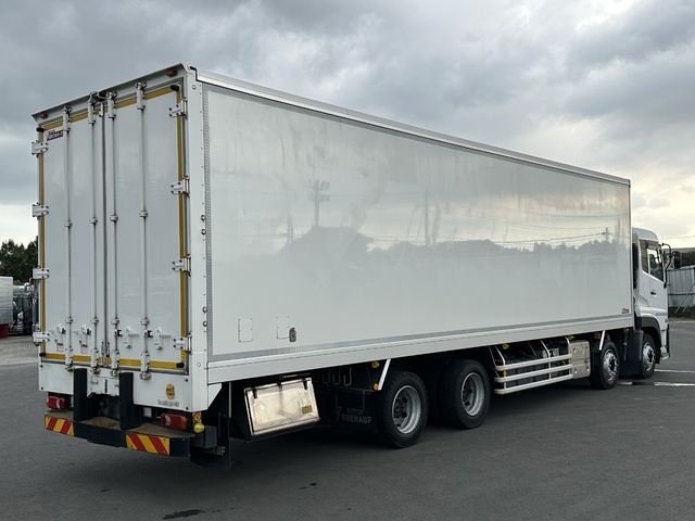 中古 日産UD 冷凍バン 大型 H30年 2PG-CG5CAの外装