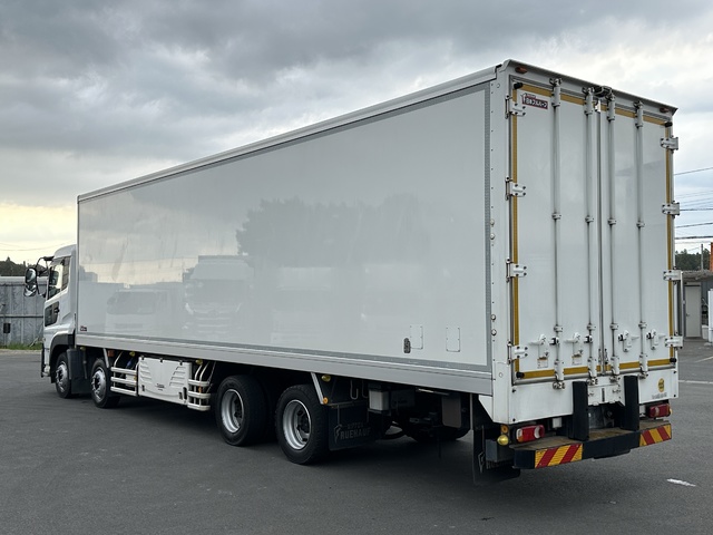 中古 日産UD 冷凍バン 大型 H30年 2PG-CG5CAの外装