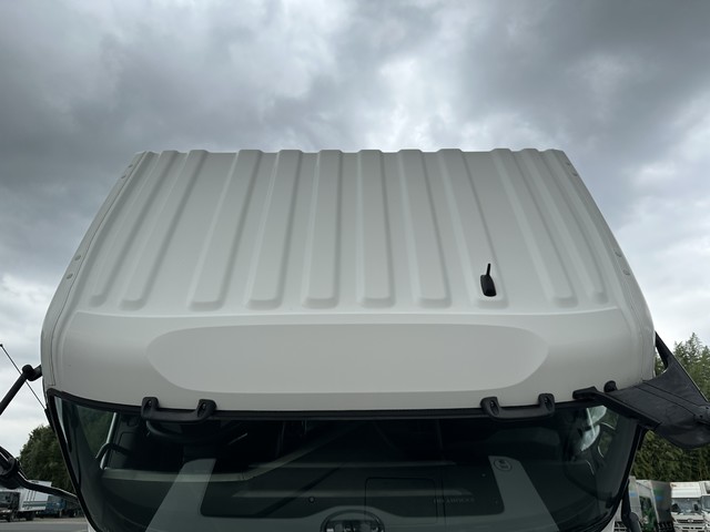 中古 日産UD 冷凍バン 大型 H30年 2PG-CG5CAの外装