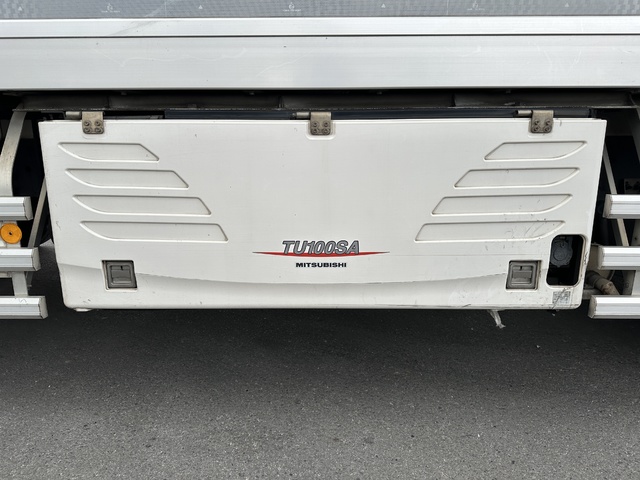 中古 日産UD 冷凍バン 大型 H30年 2PG-CG5CAの部品