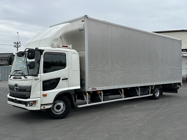 【近日入庫予定】R3年 レンジャー 8400ワイド 内高272㎝ リアエアサス 6MT 車検付 オバケバン