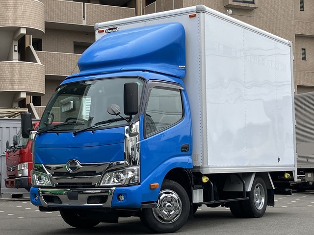 R1年 デュトロ バン 標準ショート 6MT 内高217㎝