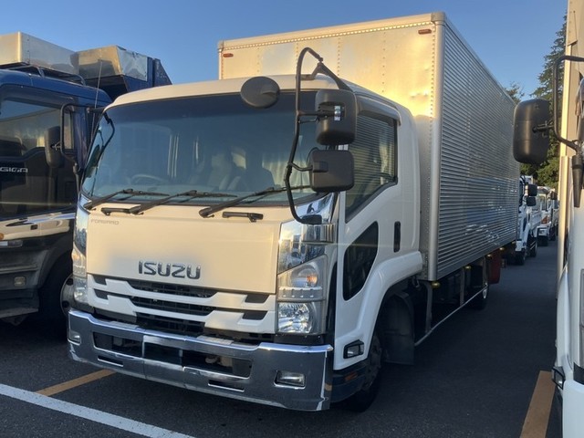 【近日入庫予定】 H28年 跳上パワーゲート付き アルミバン 6200ワイド 板バネ アルミホイール メッキパーツ ベッド付 6速マニュアル いすゞフォワード