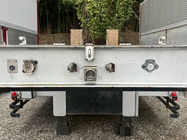 中古 【396万円】トレーラー 大型 H7年 -TL28G6F2Sの外装
