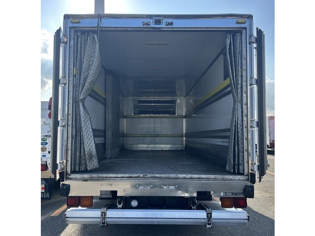 中古 【176万円】いすゞ 冷凍バン 4トン(中型) H24年 SKG-FRR90S1の外装
