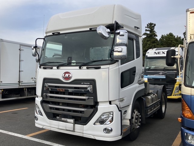【近日入庫予定】 R2年 460高馬力 トラクターヘッド 第5輪荷重11.5ｔ ハイルーフ リアエアサス アルミホイール エスコット ＵＤクオン 車検付き