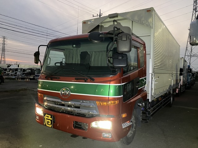 【近日入庫予定】 H25年 増トン（7ｔ） アルミウイング 6700ワイド 板バネ 6速マニュアル ＵＤコンドル