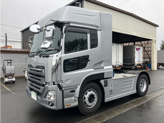 【近日入庫予定】【未使用車】R7年 クオン トラクターヘッド エアロ仕様 サイドデフレクター 第五輪荷重11.5t ハイルーフ リアエアサス エスコット 車検付