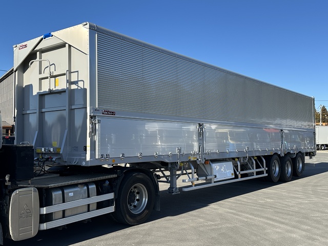 【未使用車】【未登録】