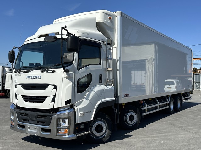 【近日入庫予定】 R5年 ギガ 4軸2デフ 冷凍バン 菱重TU100Sサブエンジン リアエアサス