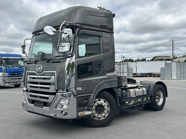 R5年 460高馬力 トラクターヘッド 第5輪荷重11.5ｔ ハイルーフ リアエアサス エスコット ＵＤクオン アルミホイール