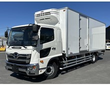 【未使用車】 R7年 レンジャー 増トン 6700ワイド 冷凍バン 菱重-30℃低温設定 スタンバイ キーストン床 格納パワーゲート スタンバイ付 サイド扉付 リアエアサス 積載6.6t