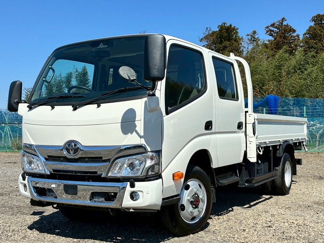 【構内車】【書類無し】Dキャブ フルタイム４WD 平ボデー マニュアル5速 積載2トン