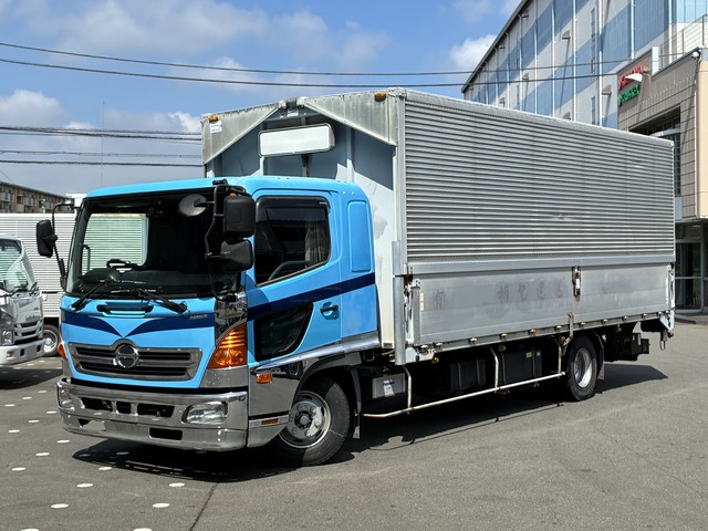 車検付き 煤焼き無し 6気筒エンジン ターボ235馬力 ワイドキャブ アルミウイング 積載2.6トン