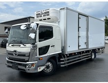 新免許対応/総重量11t未満 R2年 現行型日野 増ﾄﾝレンジャー 冷凍バン 左サイド扉 東プレ低温 6200ワイド 格納パワーゲート キーストン床 アルミホイール 6MT 積載4.8ｔ リアエアサス キャブメッキパーツ