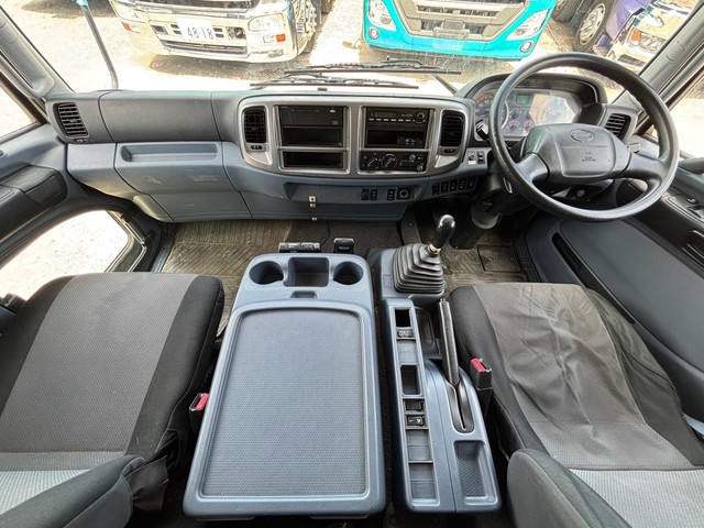 中古 日野 バン 4トン(中型) H22年【ストックNo.2-99245】 | 中古